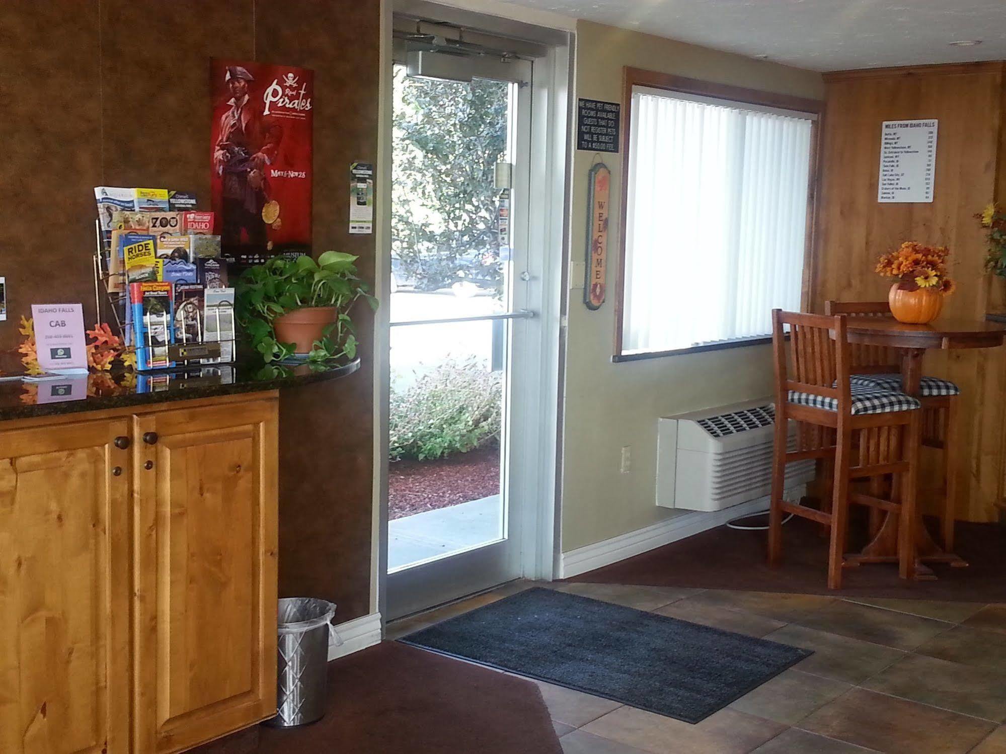 Motel West Idaho Falls Bagian luar foto